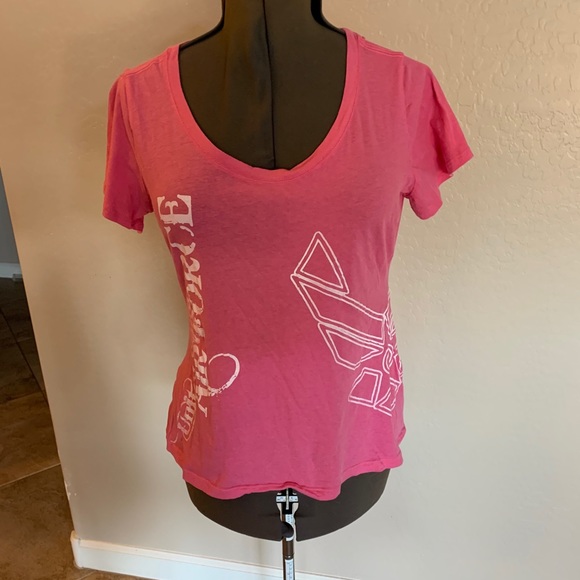 Proud Air Force Mom T Shirt from Lackland AFB - Picture 1 of 5